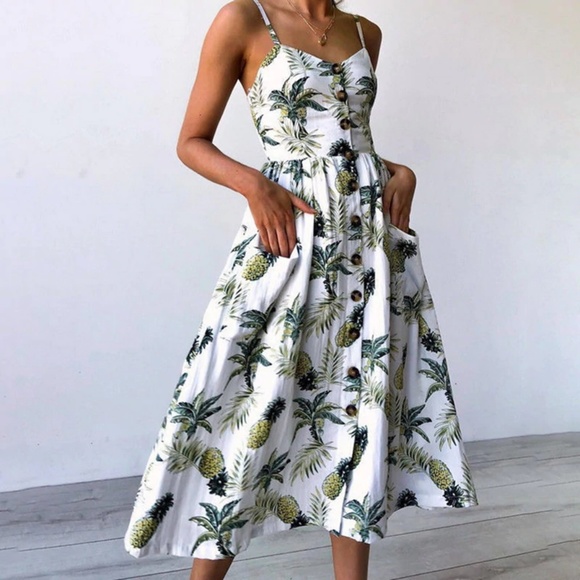 Lily Doe Dresses & Skirts - LILY DOE Hawaiian Tropical Pineapple Midi Dress